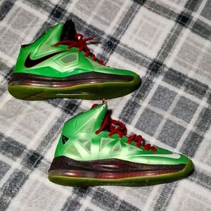 LeBron 10s cutting jade